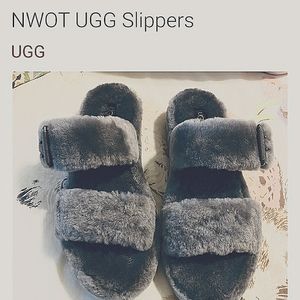 UGG Gray fur  slippers